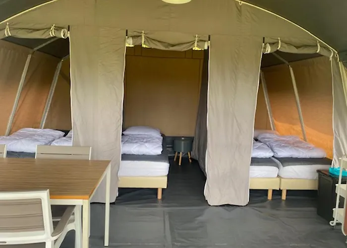 Minicamping De Lindenhoeve - Tent Eendje Chalet