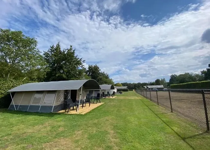 Chalet Minicamping De Lindenhoeve - Tent Eendje Nistelrode